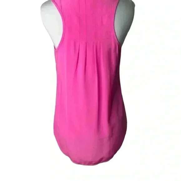 Lilly Pulitzer Alyssa 100% Silk Racerback Tank in Pink Fusion size XS EUC - Picture 3 of 5